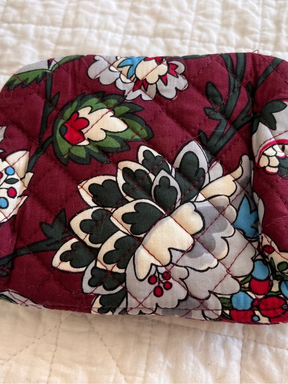 Vera Bradley Iconic Mini Cosmetic Bordeaux Blooms NWT Quilted Makeup Bag